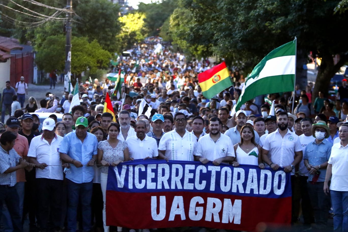 Marcha En Santa Cruz Exigió La Independencia De Poderes Y Rechazó A La ...