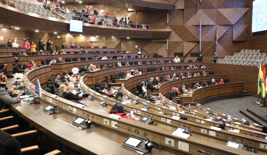 Asamblea aprueba el decreto de estado de excepción y ratifica su vigencia