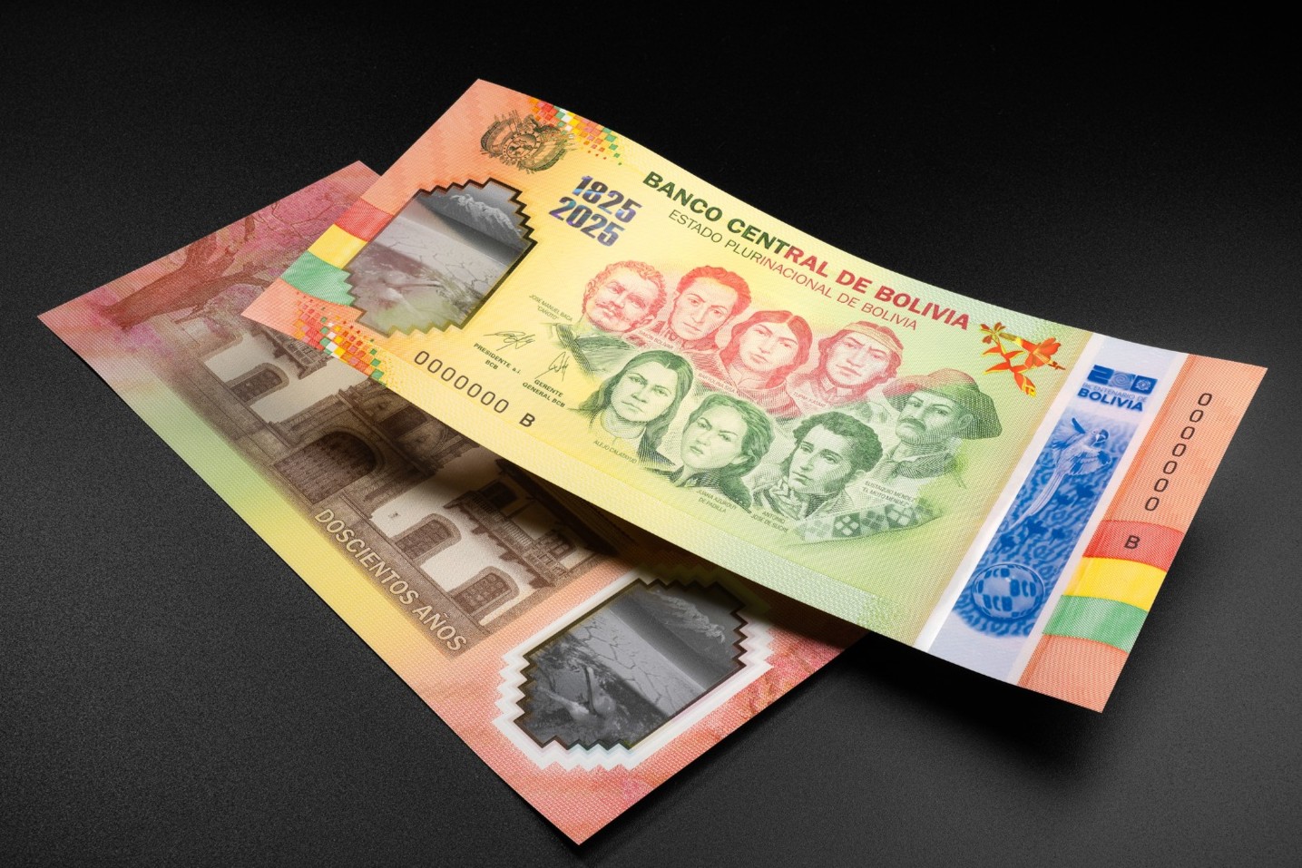 Disponen aprehensión de un exgerente del BCB por caso billetes del Bicentenario