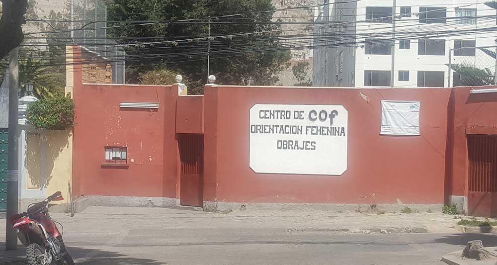 Envían a la cárcel a hija acusada de parricidio y a su madre por presunta complicidad