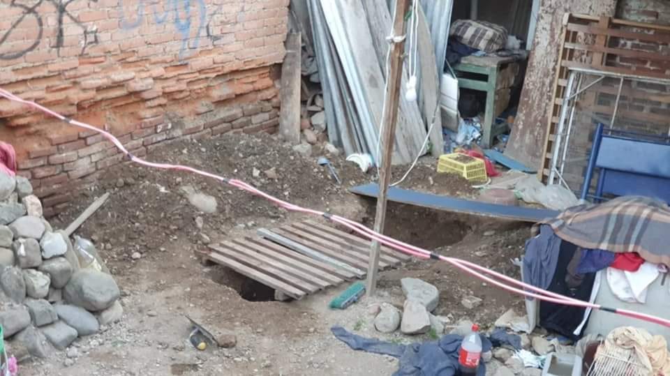 Hombre desaparecido es encontrado muerto y enterrado en el patio de una vivienda en Cochabamba