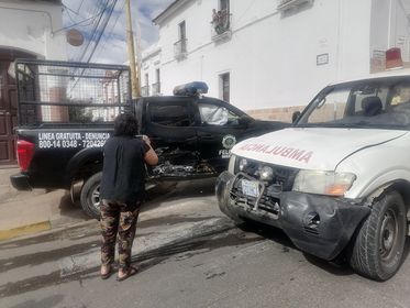 Choque entre vehículo policial y una ambulancia marca el día del Censo en Sucre