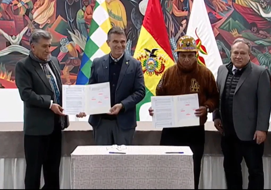 Paz firma convenio con Colquiri para fortalecer la minera estatal y atender demandas del sector
