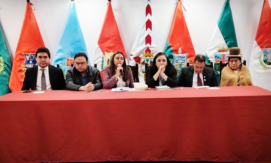 Diputados socializan el proyecto de ley para la  atención de niños y adolescente en situación de calle