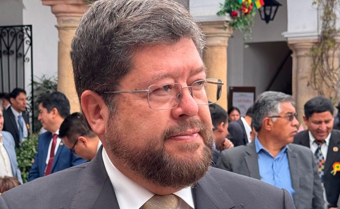 Samuel sugiere profesionalizar al Ejército y que militares también sean “ingenieros, administradores, abogados y otros”