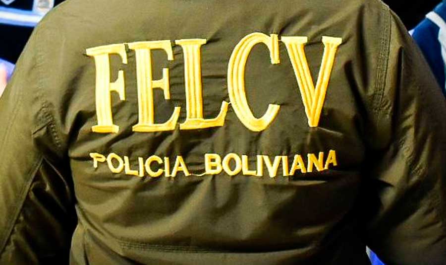Feminicidio en Chulumani: familiares revelan agresiones previas y la Policía busca al sospechoso