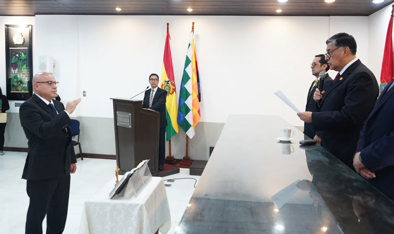 Fiscal General del Estado posesiona a Marcos Arce Gandarias como nuevo Fiscal Departamental de Pando