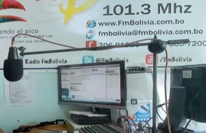 Asociaciones de prensa repudian presión de ATT contra radio FM-Bolivia