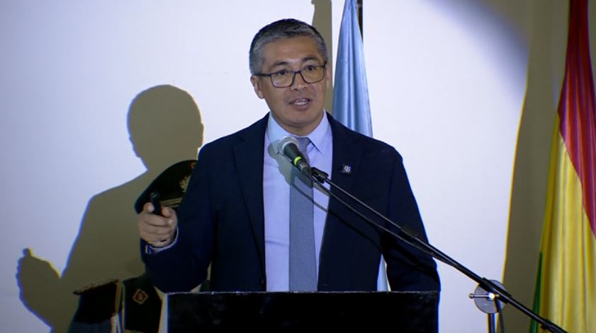 Gobierno presenta proyecto de ley que crea un régimen tributario especial y alivia deudas impositivas