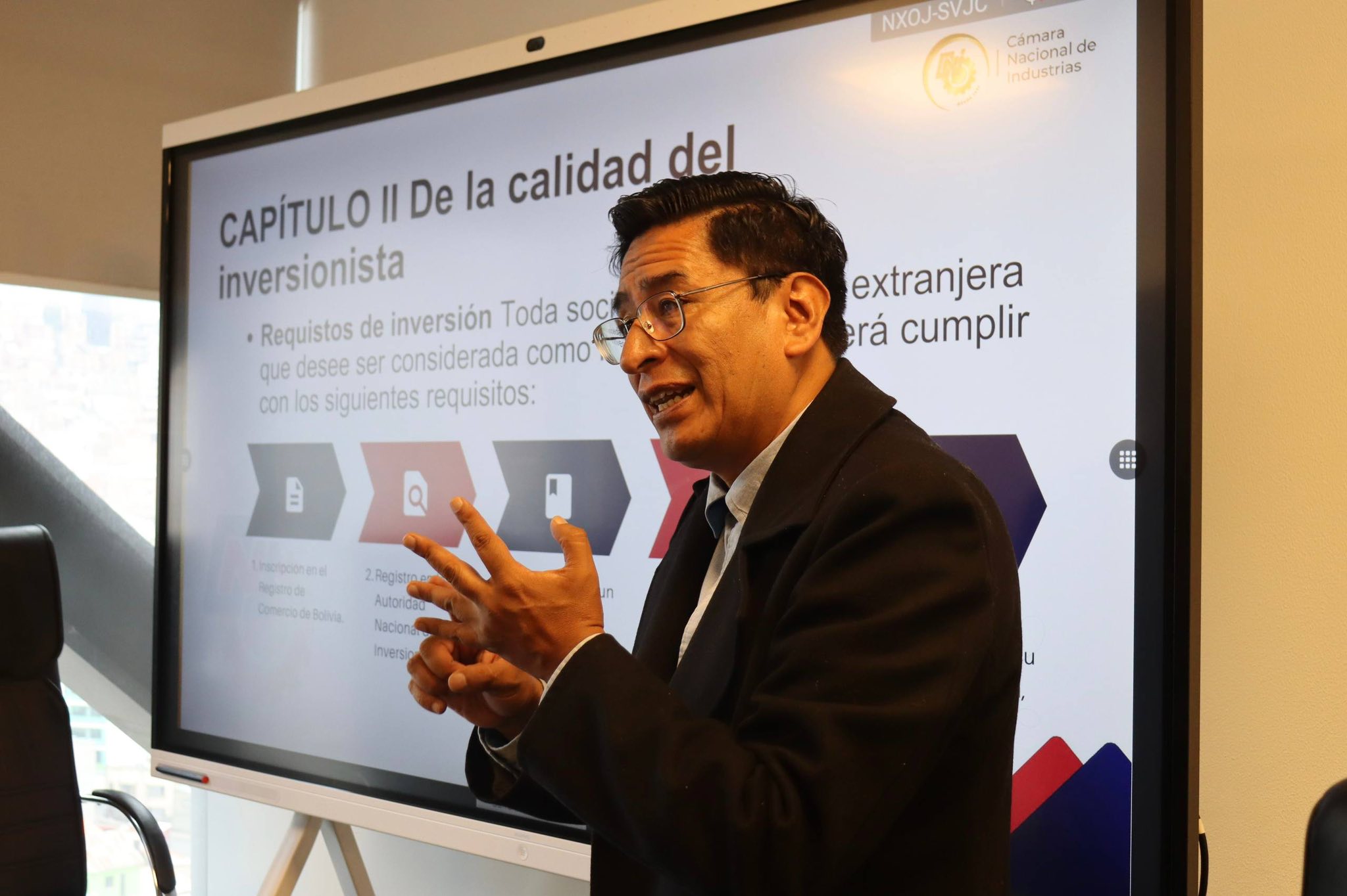 Industriales entregan proyecto de ley para el fomento y la protección de inversiones