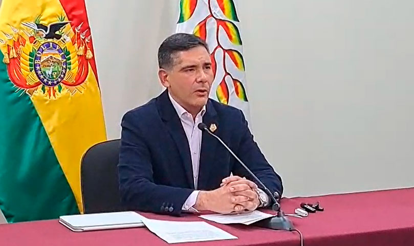 Ministro Justiniano confirma que la aeronave siniestrada era de su familia y niega erogación del Estado