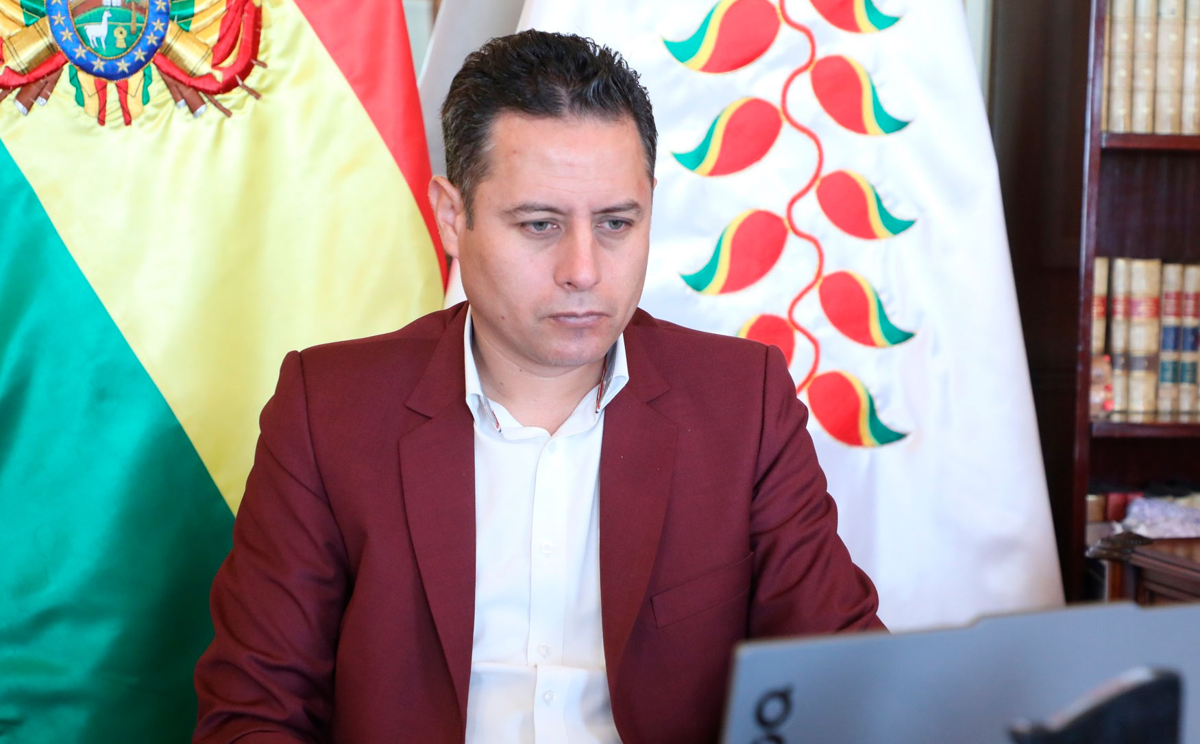 Vice rechaza la propuesta de referéndum revocatorio extraordinario
