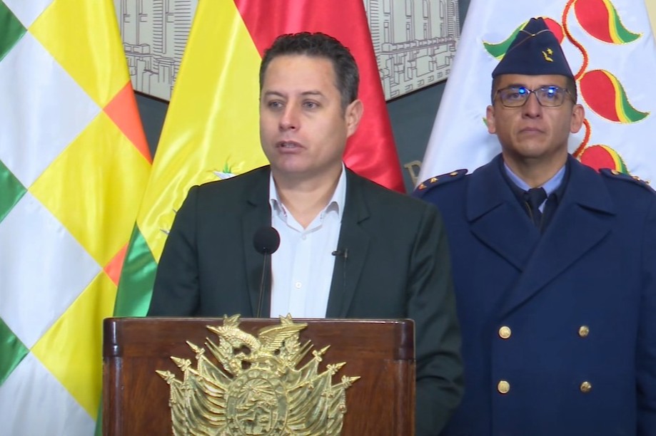 Lara sobre el conflicto: “No me quiero quedar de brazos cruzados; la responsabilidad es de ambos”