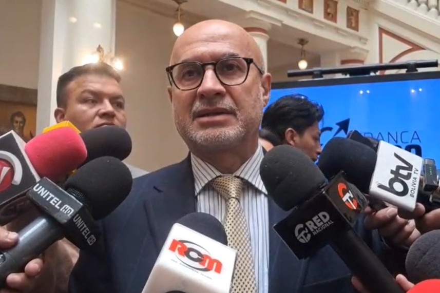 Gobierno socializará de forma simultánea leyes de hidrocarburos, energía, minería e inversiones