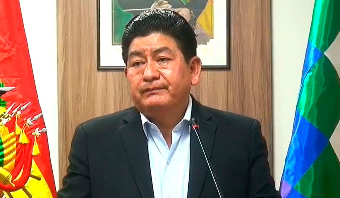 Exministro Montaño estaba por salir de la cárcel y le notificaron otra orden de aprehensión