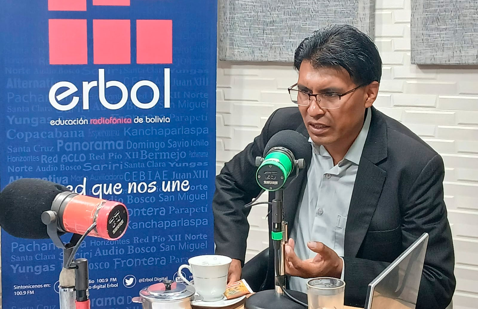 La apuesta política de Nilton Condori: el “partido movimiento popular del pueblo” y “profesor del pueblo”