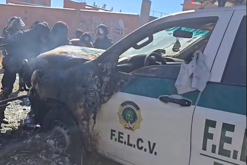 Envían a la cárcel a uno de los implicados en la quema de vehículo policial en El Alto