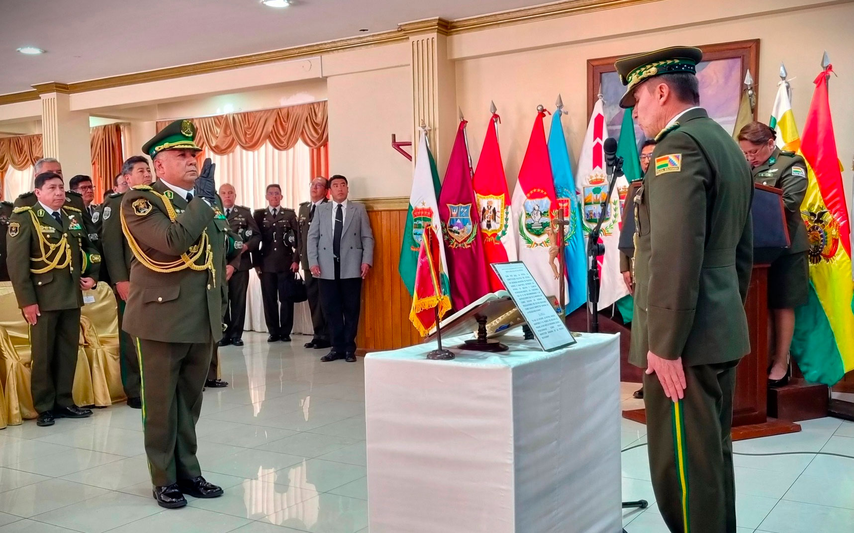 Jura el general Lionel David Valenzuela como Inspector de la Policía