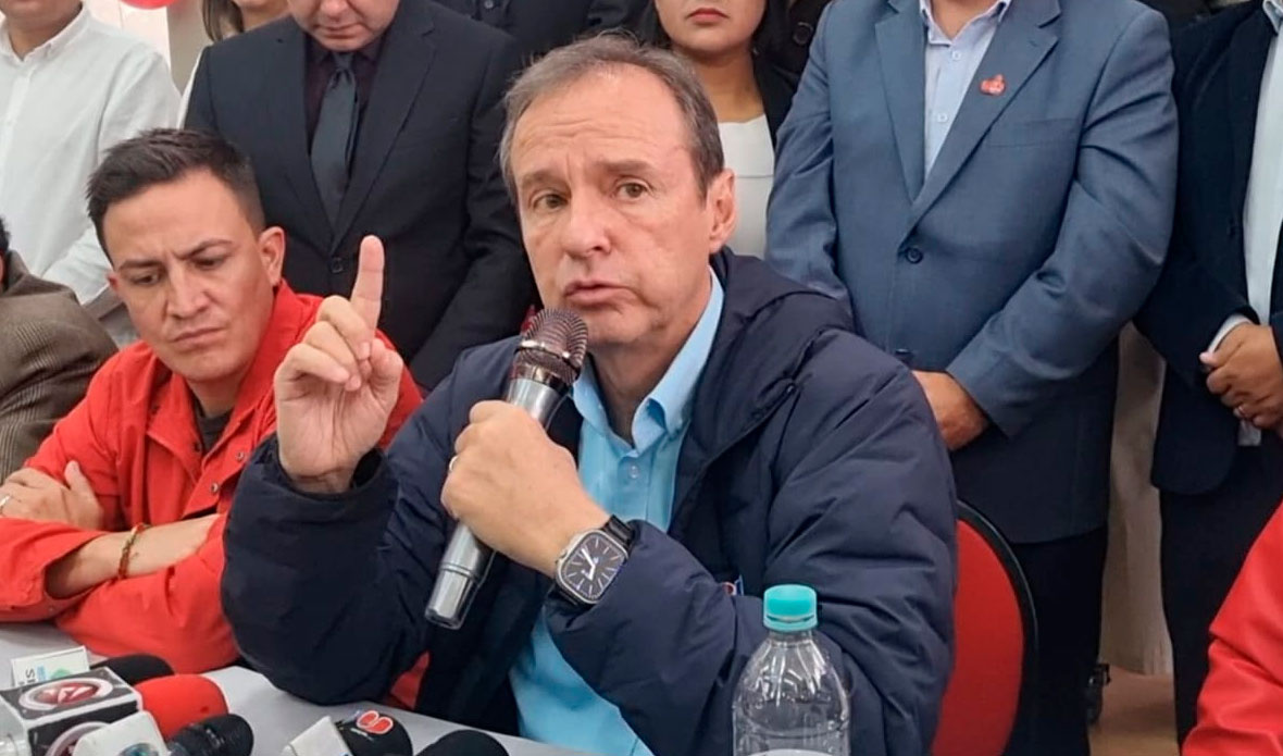 Tuto Quiroga observa “maltrato, hostilidad y enemistad” de parte del nuevo Gobierno de Chile