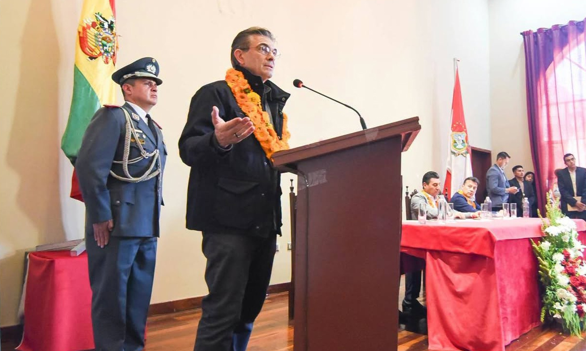 Paz advierte: Si no hay inversión en hidrocarburos, en dos o tres años Bolivia se queda sin luz ni energía