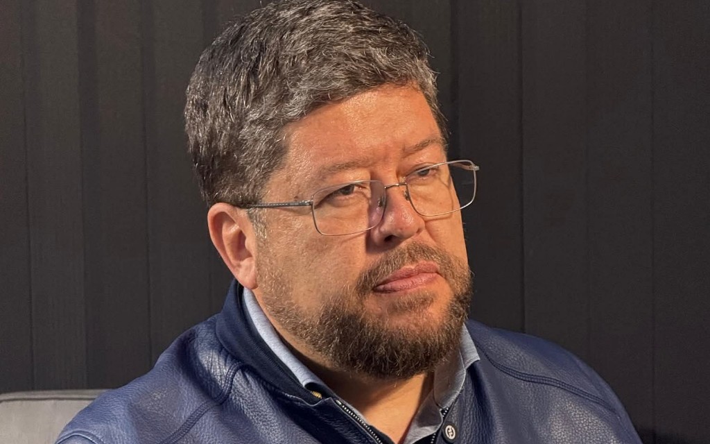 Samuel señala que los $us 1.900 millones del FMI son “poco para lo que Bolivia necesita”