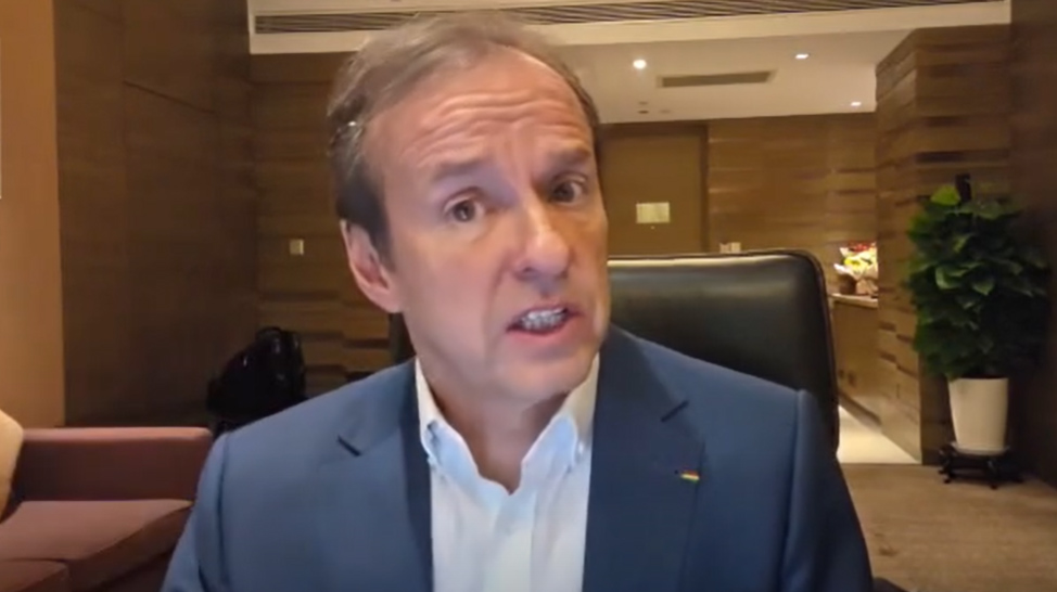 Tuto pide acelerar el ritmo de las nuevas leyes y plantea reforma parcial de la CPE para atraer inversiones