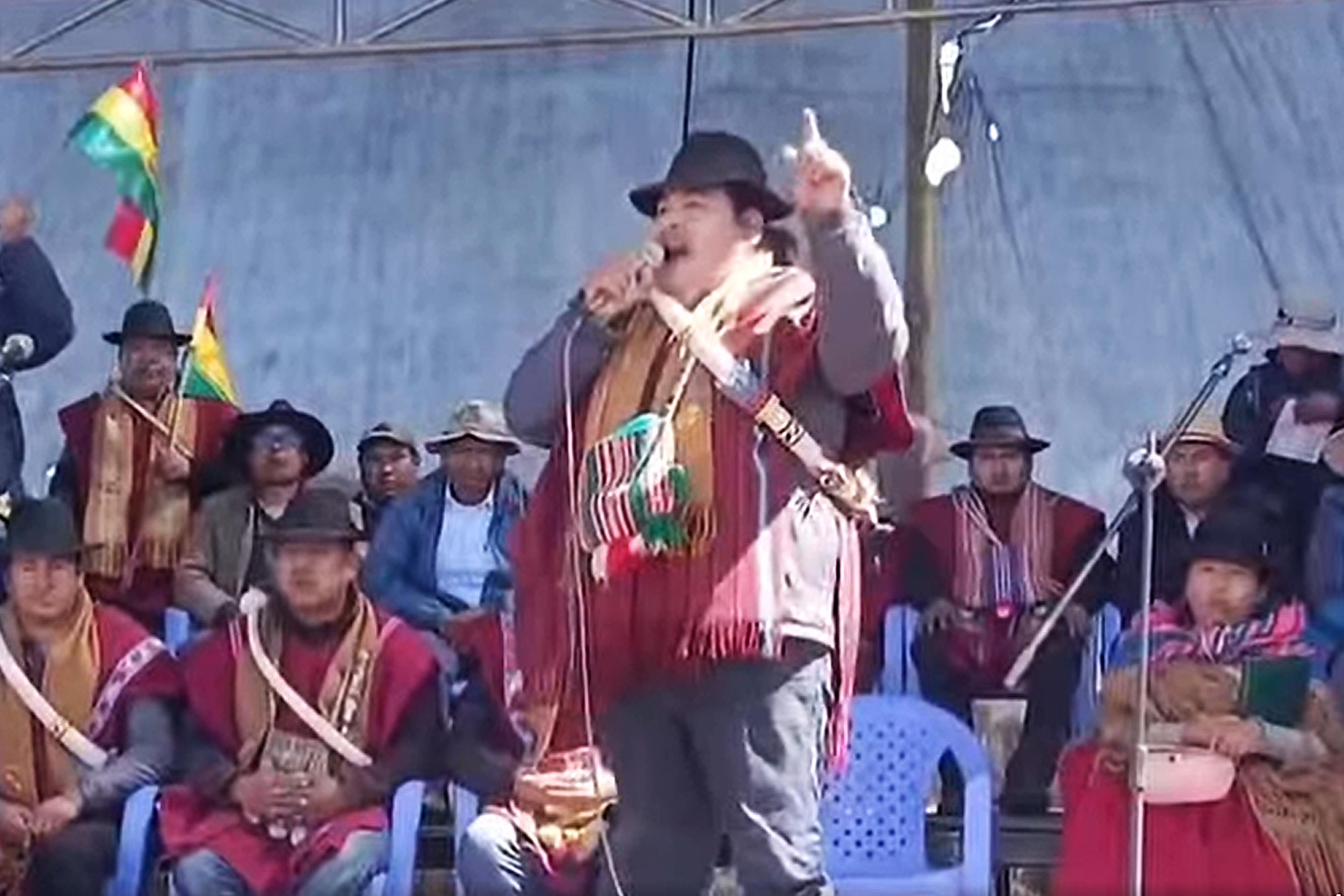 Vicente Salazar reaparece en cabildo: “Nos quieren encarcelar, pero estamos firmes en esta lucha"