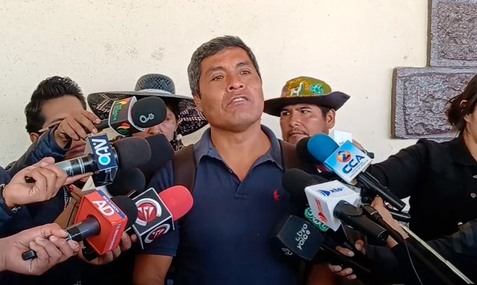 Dirigente evista afirma que Argollo “se ha colgado” de la movilización campesina